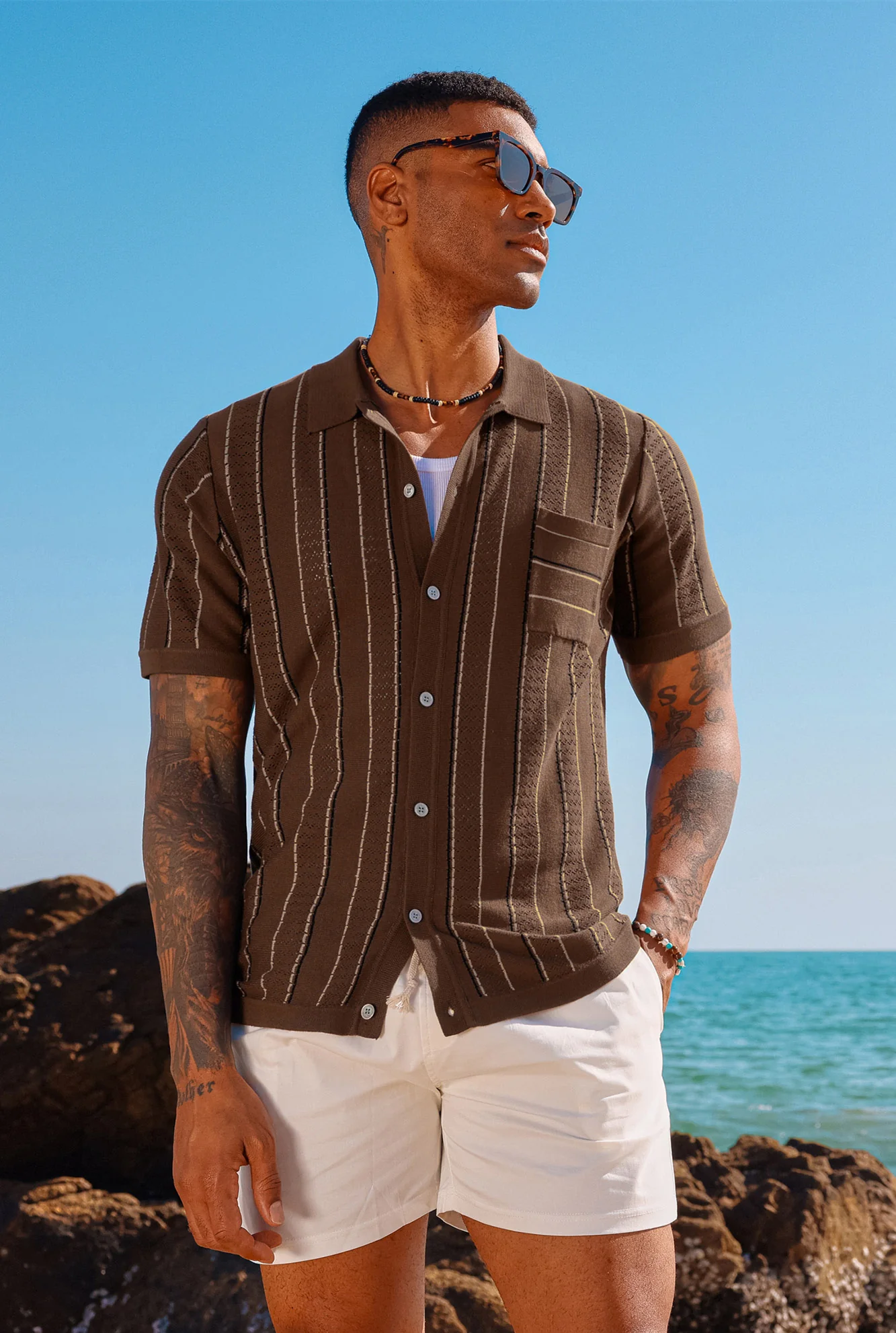 Men Contrast Color Cardigan Short Sleeve Knit Shirt Lapel Collar Button-up Sweater - Image 2