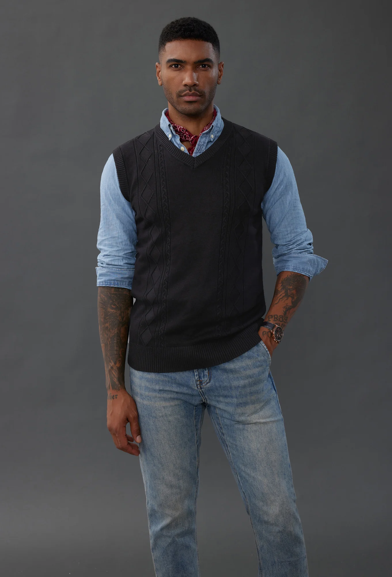 Men's V Neck Sweater Vest Cable Knitted Pullover Sweaters Vest - Image 5